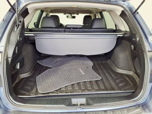 Used 2017 Subaru Outback 3.6R Limited image 8