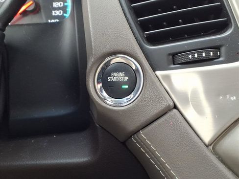 Used 2018 GMC Yukon Denali w/ Denali Ultimate Package image 15