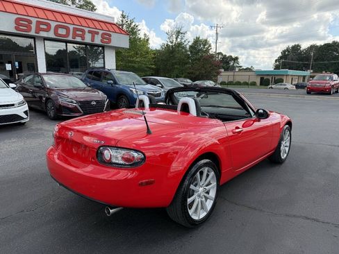Used 2007 MAZDA MX-5 Miata Grand Touring RWD image 17