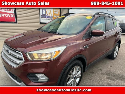 Used 2018 Ford Escape SE w/ Ford Safe & Smart Package image 1