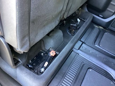 Used 2021 GMC Sierra 2500 AT4 image 39