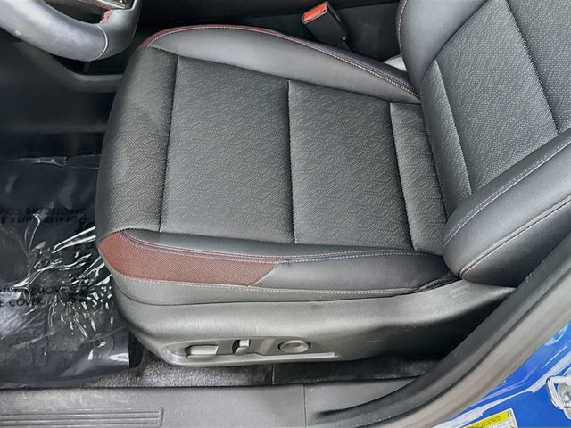 Used 2025 Chevrolet Equinox RS w/ Safety and Technology Package FWD image 19