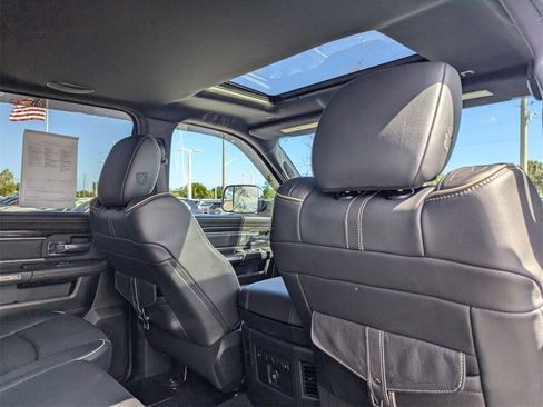 Used 2017 RAM 2500 Limited image 12