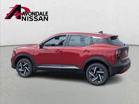 New 2026 Nissan Kicks SV image 4