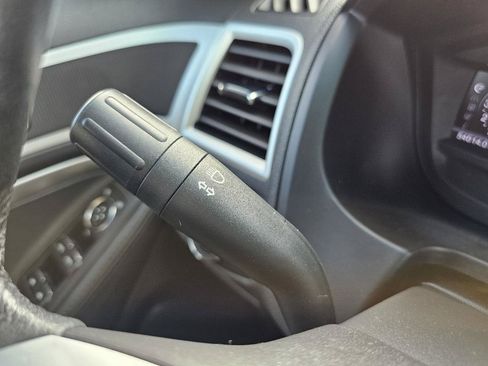 Used 2013 Ford Explorer XLT FWD image 56