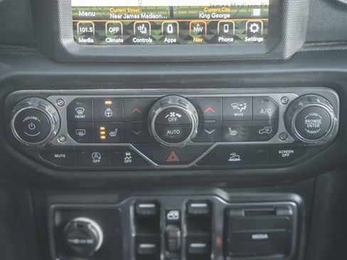 Used 2023 Jeep Gladiator Mojave w/ LED Lighting Group image 31