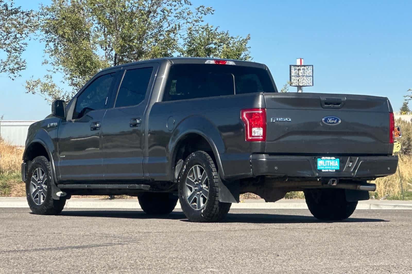 Used 2016 Ford F150 XLT w/ Equipment Group 302A Luxury AWD/4WD image 6