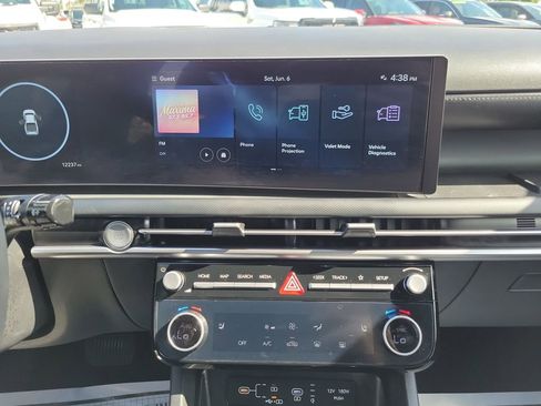 Used 2025 Hyundai Santa Cruz SEL FWD image 18