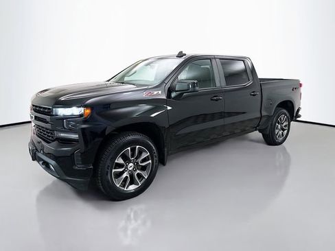 Used 2021 Chevrolet Silverado 1500 RST image 3