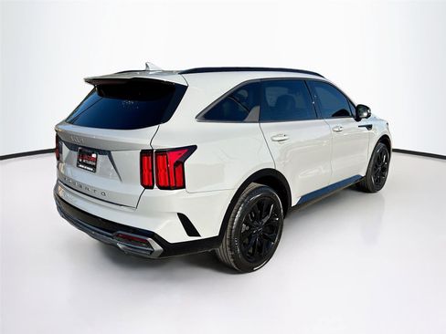 Used 2022 Kia Sorento SX image 10