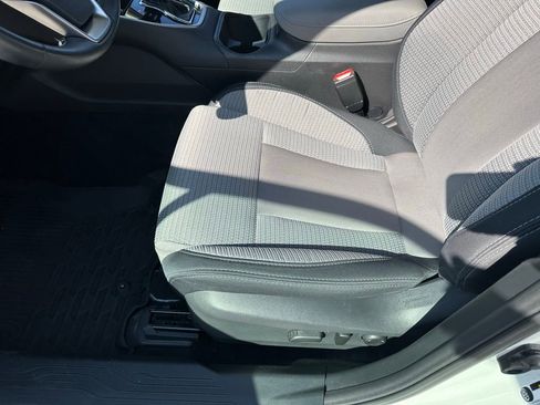 Used 2025 Subaru Outback Premium image 25