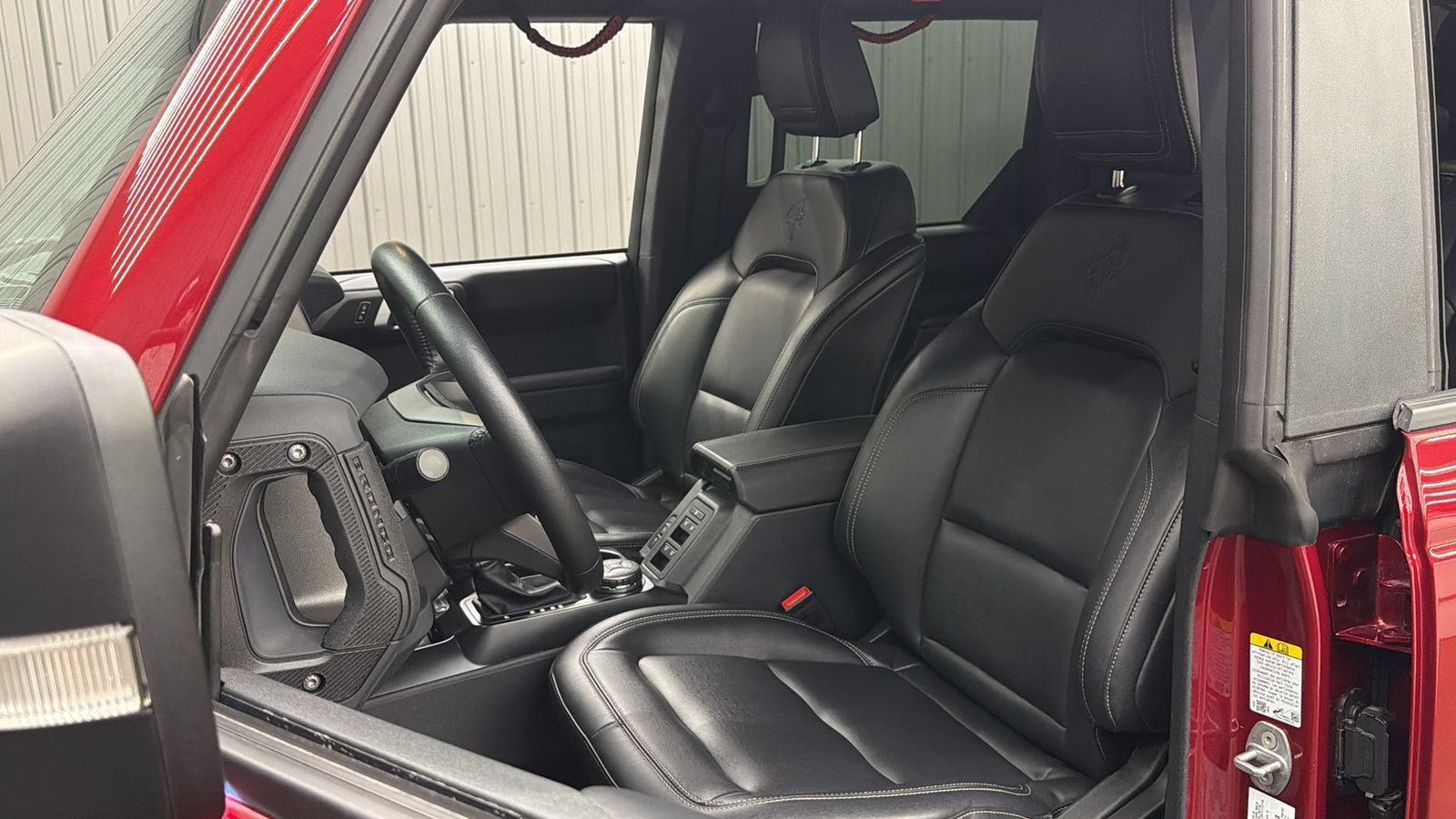 Used 2025 Ford Bronco Badlands w/ Sasquatch Package AWD/4WD image 32