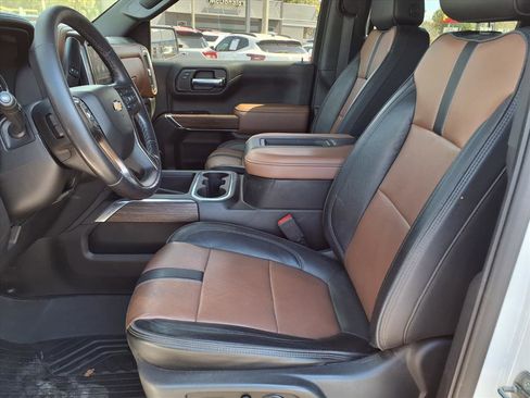 Certified 2022 Chevrolet Silverado 1500 High Country w/ Safety Package II image 14