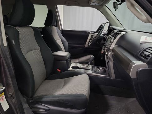 Used 2019 Toyota 4Runner SR5 AWD/4WD image 26