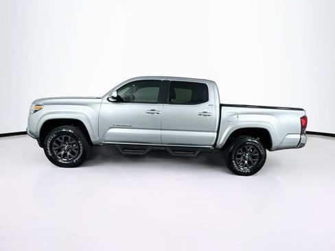 Used 2022 Toyota Tacoma SR5 w/ SR5 Appearance Package (SM) RWD image 6