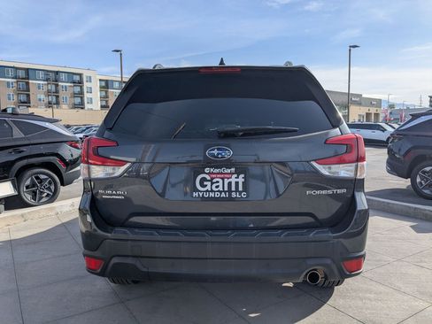 Used 2019 Subaru Forester Limited w/ Popular Package #3 image 5