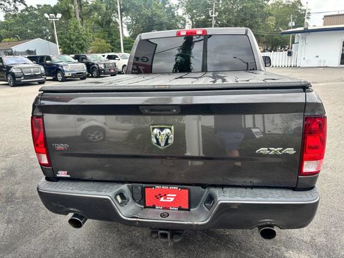 Used 2014 RAM 1500 Express AWD/4WD image 4
