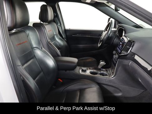 Used 2021 Jeep Grand Cherokee Trailhawk w/ Trailhawk Luxury Group AWD/4WD image 18