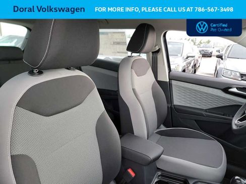 Certified 2023 Volkswagen Taos S FWD image 31