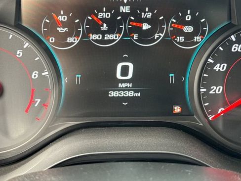 Used 2018 Chevrolet Camaro ZL1 image 36