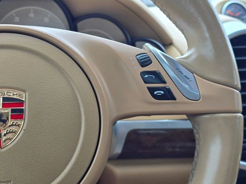 Used 2014 Porsche Cayenne S AWD/4WD image 22