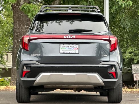 Used 2024 Kia Seltos S AWD/4WD image 7
