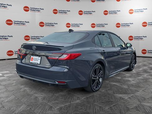 Used 2026 Toyota Camry XSE FWD image 7