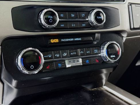 Certified 2022 Ford F250 Lariat w/ Chrome Package image 16