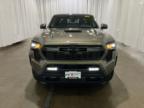 New 2026 Toyota Tacoma TRD Sport w/ TRD Sport Premium Package AWD/4WD image 8