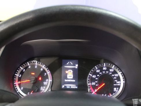 Used 2022 Toyota Highlander L AWD/4WD image 18