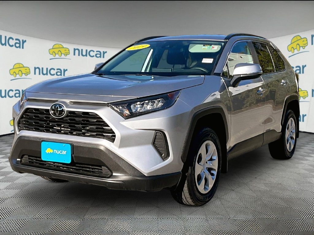 Used 2019 Toyota RAV4 LE w/ Carpet Mat Package AWD/4WD image 3