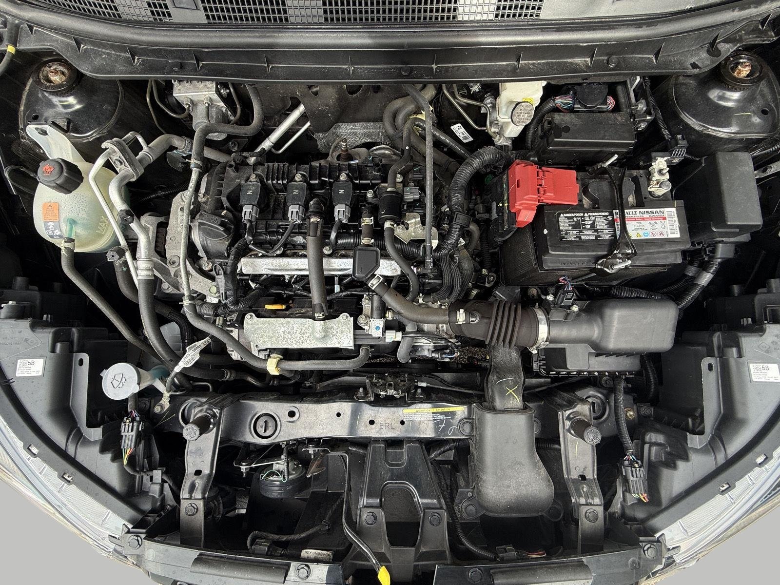 Used 2023 Nissan Kicks SR w/ SR Premium Package FWD image 15