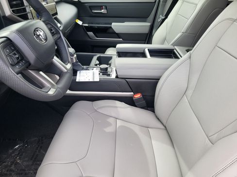 New 2026 Toyota Tundra Limited AWD/4WD image 9