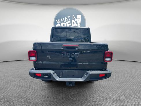 Used 2022 Jeep Gladiator Sport AWD/4WD image 5