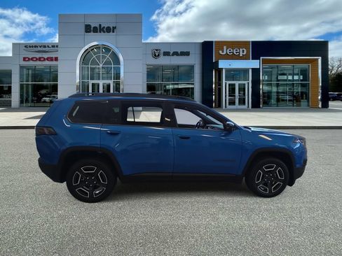 New 2026 Jeep Cherokee Laredo AWD/4WD image 1