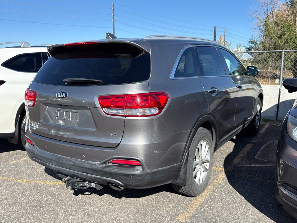 Used 2016 Kia Sorento LX w/ LX Convenience Package AWD/4WD image 2