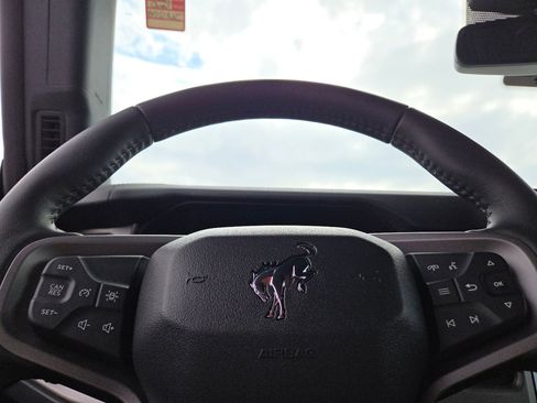 Used 2025 Ford Bronco Outer Banks image 21