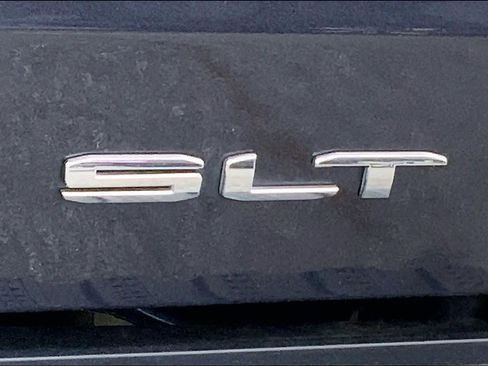 Used 2025 GMC Sierra 1500 SLT image 9