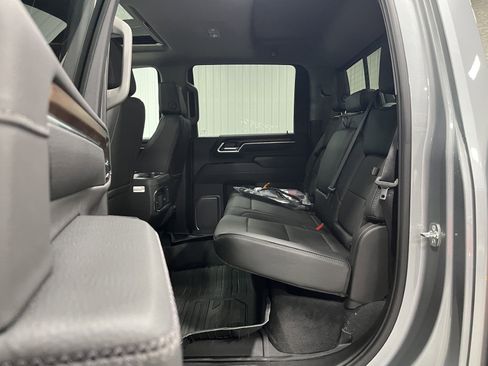 New 2026 GMC Sierra 3500 Denali w/ Denali Reserve Package AWD/4WD image 10