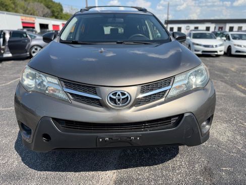 Used 2014 Toyota RAV4 LE FWD image 2