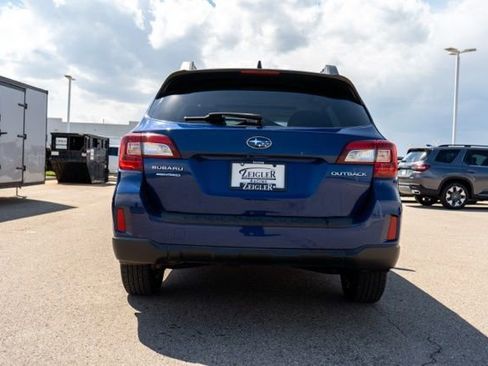 Used 2016 Subaru Outback 2.5i Premium AWD/4WD image 6