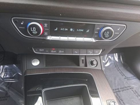 Used 2023 Audi Q5 2.0T Premium AWD/4WD image 22
