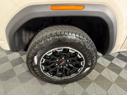 Used 2026 GMC Canyon AT4 image 20