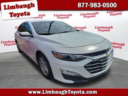 Used 2023 Chevrolet Malibu LT image 1