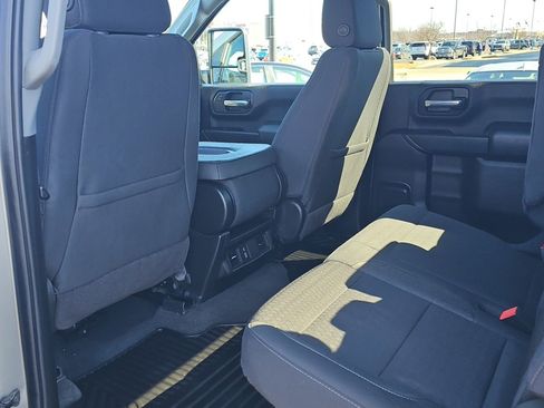 Used 2024 Chevrolet Silverado 2500 Custom w/ Custom Convenience Package image 25