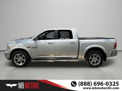 Used 2017 RAM 1500 Laramie AWD/4WD image 2