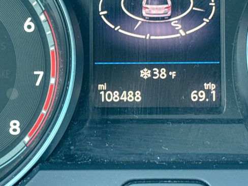 Used 2019 Volkswagen Atlas SE image 46