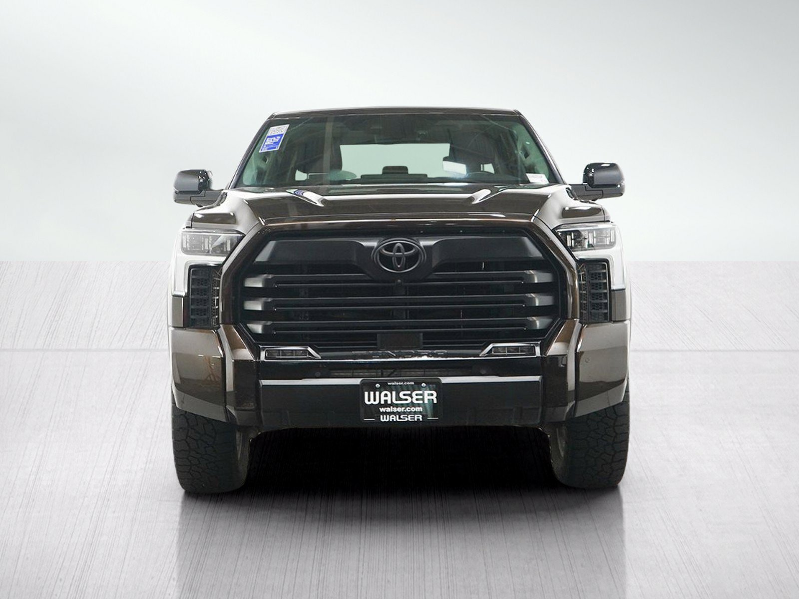 Used 2024 Toyota Tundra Limited AWD/4WD image 8