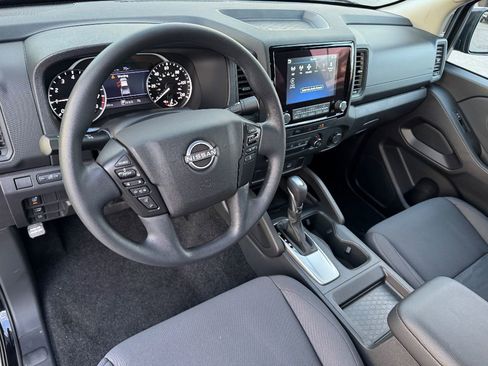 Used 2024 Nissan Frontier S w/ Technology Package image 9