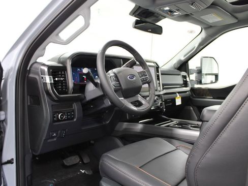 New 2026 Ford F250 Lariat w/ Chrome Package image 25